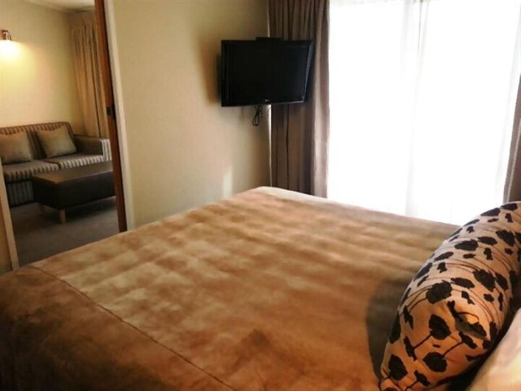 Marineland Motel Napier Room photo
